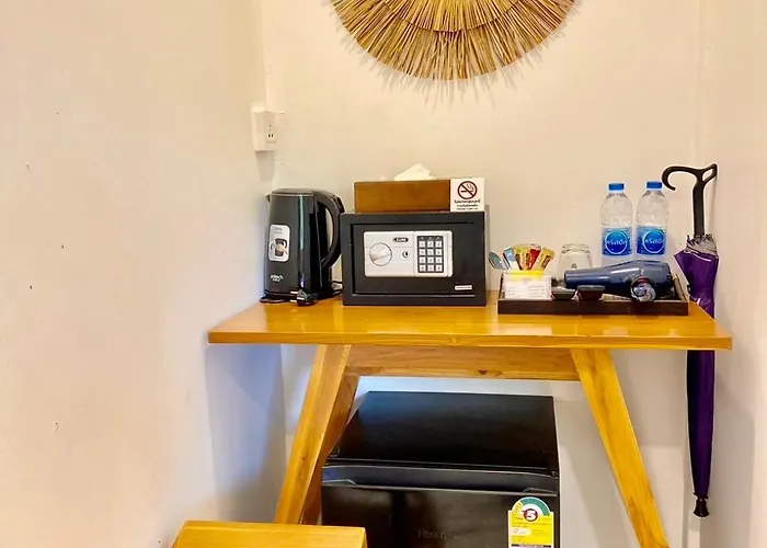 Bb Hidden House